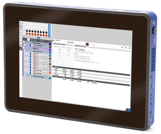 mobile display with multi-touchscreen showing OXYGEN measurement software for power applications